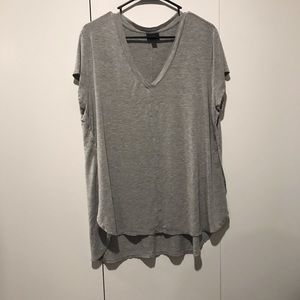 Women’s gray tunic tee